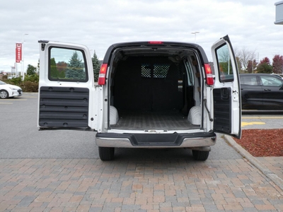 2020 GMC Savana Cargo Van