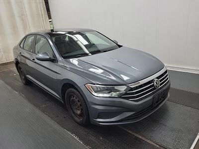 Used 2019 Volkswagen Jetta HIGHLINE / Heated Seats/ Carplay Android / Sunroof / Blind Spot for Sale in Mississauga, Ontario