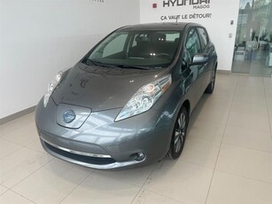 Used Nissan LEAF 2017 for sale in Magog, Quebec