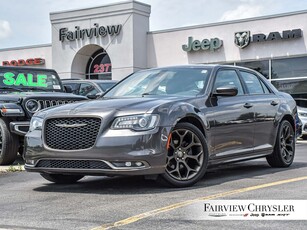 2018 Chrysler 300