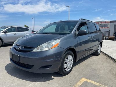 2008 Toyota Sienna V6 7-Pass :: Clean Carfax Report, Low Mileage
