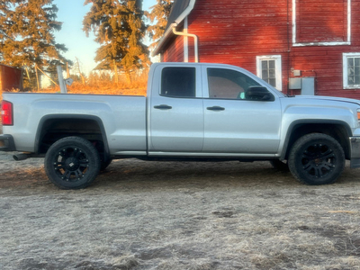 2015 GMC sierra SLE 5.3 L V8