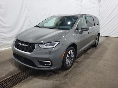 2022 Chrysler Pacifica Hybrid Touring L - Leather,