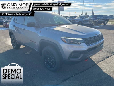 2023 Jeep Compass Trailhawk - Sunroof