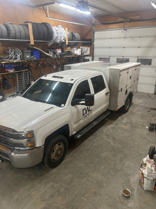 Chevy 3500 with service box
