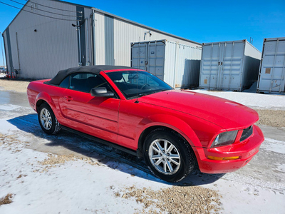 2007 Ford Mustang Convertible AUTOMATIC, LOW KMS!!!