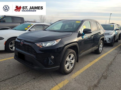 2020 Toyota RAV4 XLE | CLEAN CARFAX | ONE OWNER