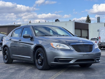 Used 2013 Chrysler 200 LX ONE OWNER AUTOMATIC POWER WINDOWS for Sale in Waterloo, Ontario