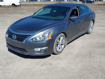 Used 2014 Nissan Altima 2.5 for Sale in Gatineau, Quebec
