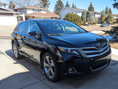 Venza Limited - highest trim AWD - winter tires