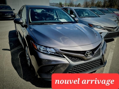 Used Toyota Camry 2020 for sale in Magog, Quebec
