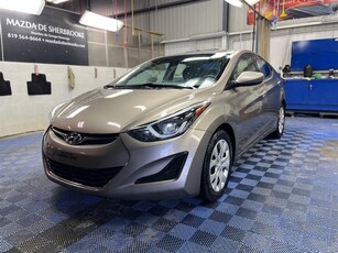 Used Hyundai Elantra 2015 for sale in rock-forest, Quebec