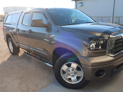 2007 Toyota Tundra SOLD SR5 4x4 Double Cab with matching Lear
