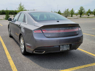 2014 Lincoln MKZ Hybrid - Luxurious & excellent gas consumption