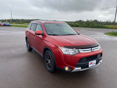 2015 Mitsubishi Outlander 4WD GT 7 PASSENGER $112 Weekly Tax in