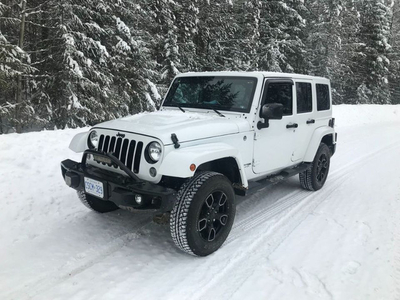 2018 jeep wrangler jk mint condition