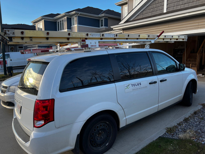 2020 White Dodge Caravan - Equipped for Telus & Shaw Technicians