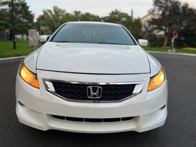 Honda Accord Coupe 2009! Great condition!