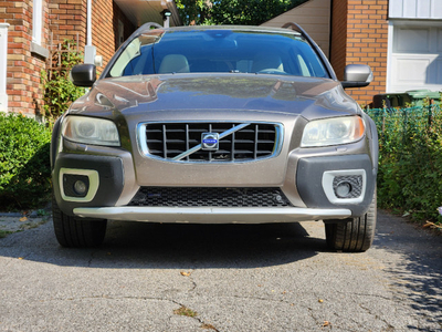 Volvo XC70 - 2008 winter tiers and rims included