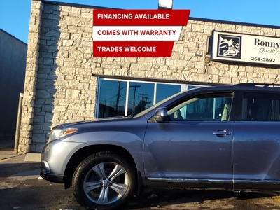 Used 2012 Toyota Highlander 4WD 4dr SE/Leather/Sunroof/Rearview Camera/ for Sale in Calgary, Alberta