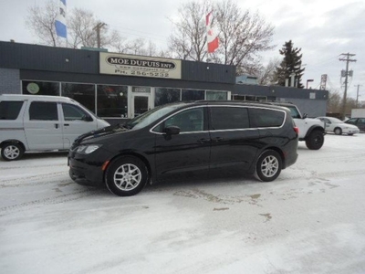 Used 2017 Chrysler Pacifica LX, ONLY 92 000KMS!! for Sale in Winnipeg, Manitoba