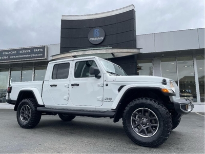 Used 2022 Jeep Gladiator Overland 4WD LEATHER NAVI CAMRA LIFTED NEW 35 M/T for Sale in Langley, British Columbia