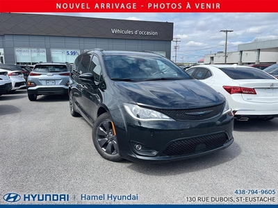 Used Chrysler Pacifica 2020 for sale in Saint-Eustache, Quebec