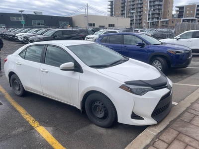Used Toyota Corolla 2019 for sale in Pointe-Claire, Quebec