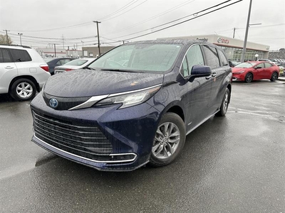 Used Toyota Sienna 2021 for sale in Granby, Quebec