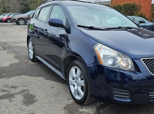 Used 2010 Pontiac Vibe Base for Sale in Gloucester, Ontario