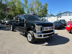 Used 2018 Ford F-350 XLT 4WD Crew Cab 8' Box for Sale in Calgary, Alberta