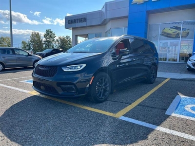 Used Chrysler Pacifica 2021 for sale in val-belair, Quebec