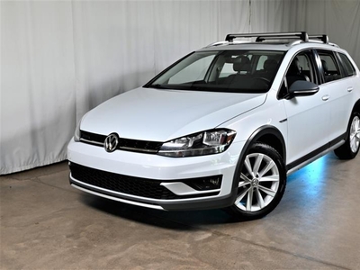 Used Volkswagen Golf Alltrack 2019 for sale in Lachine, Quebec