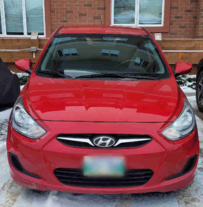 2013 Hyundai Accent/GREAT FUEL ECONOMY/SAFETIED/ SAVE ON TAX 5%