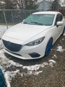 2014 Mazda 3 hatchback. 253kms. Mvi expired dec. $5500