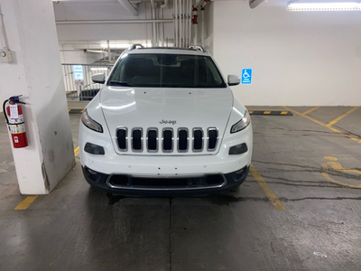 2016 White Jeep Cherokee Limited