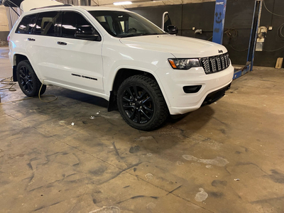 2019 Jeep Grand Cherokee Altitude V6