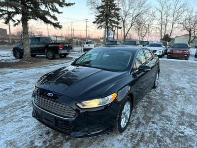 CLEAN TITLE, SAFETIED, 2014 Ford Fusion SE