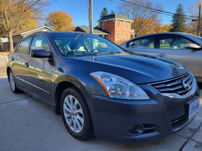 Nissan Altima for sale in good steel