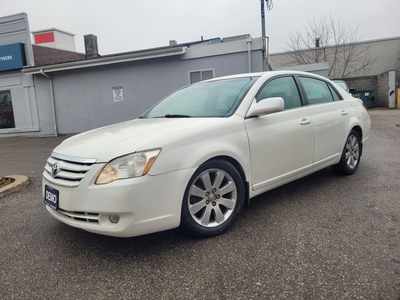 Used 2006 Toyota Avalon XLS, Low km, Leather sunroof, Warranty available for Sale in Toronto, Ontario