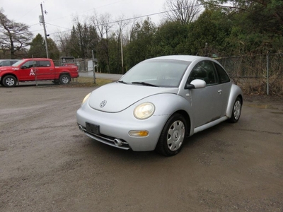 Used 2001 Volkswagen New Beetle GLS 2.0 for Sale in Peterborough, Ontario