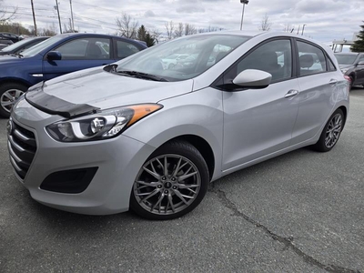 Used Hyundai Elantra GT 2016 for sale in Sherbrooke, Quebec
