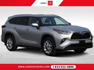 Used Toyota Highlander 2021 for sale in Candiac, Quebec