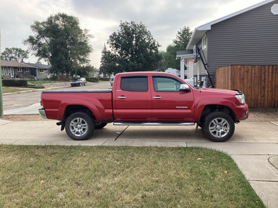 2014 Toyota Tacoma 4x4 or trade for older 4 runner