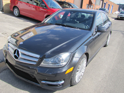 Mercedes-Benz C 300 4MATIC 2012 / 4X4/ 89,495 KM /COMME NEUF