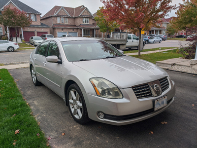 2004 Nissan Maxima in excellent condition