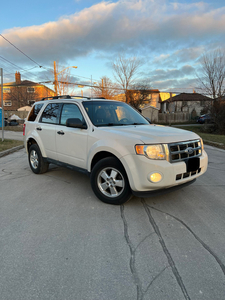 2012 ford escape xle awd fully loaded