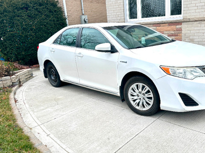 2014 Toyota Camry Hybrid with CarFax, Car screen, Remote starter