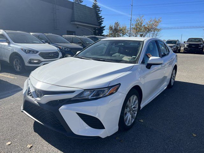 2020 Toyota Camry SE | CLEAN UNIT | LOW KMS
