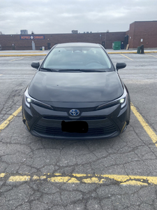 2023 Toyota Corolla Hybrid LE AWD only 1960 kms